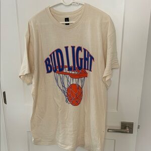 Gildan Cream Bud Light New York Knicks Basketball Graphic Tee - Blue and Orange